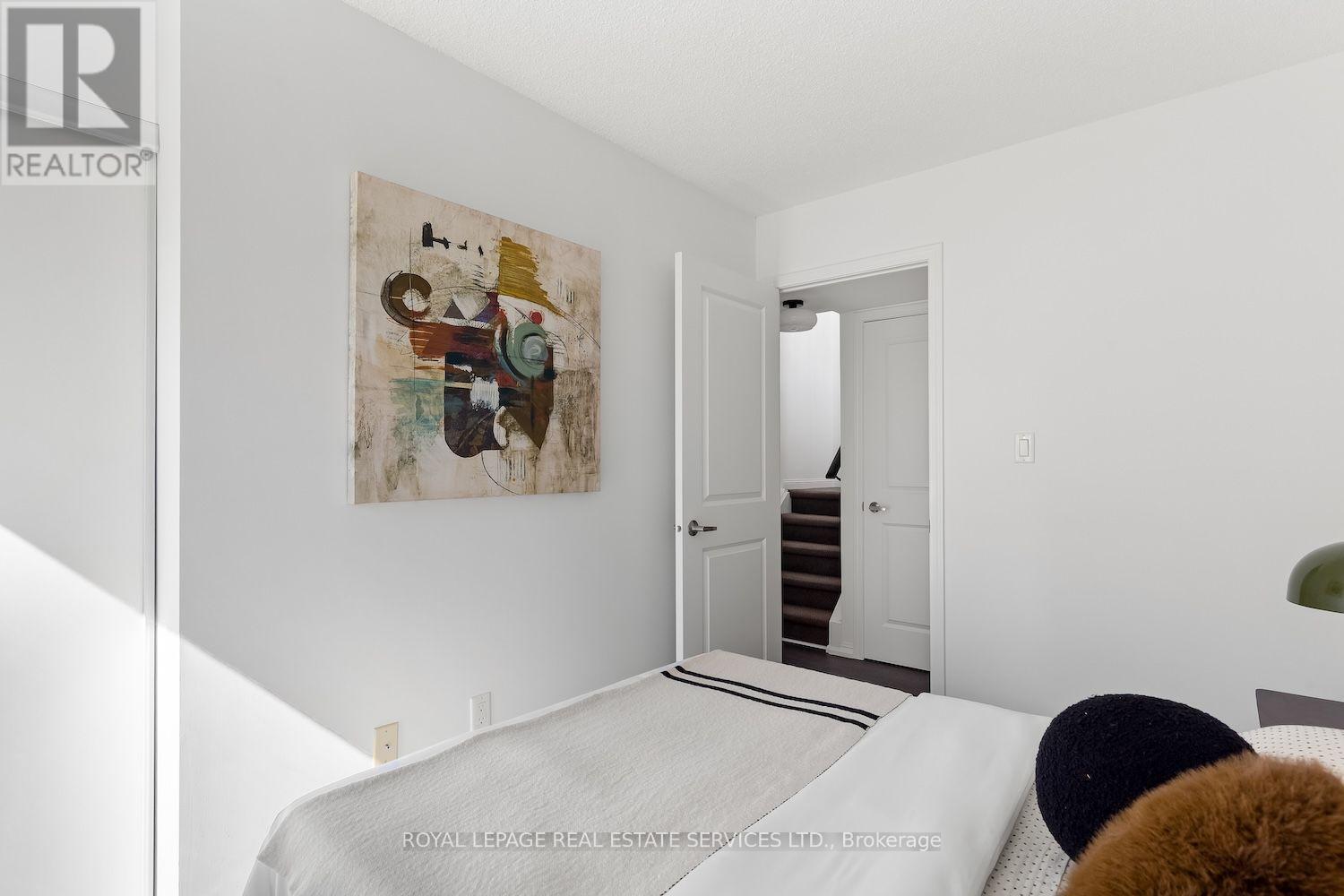 #227 7 FOUNDRY AVENUE - 25