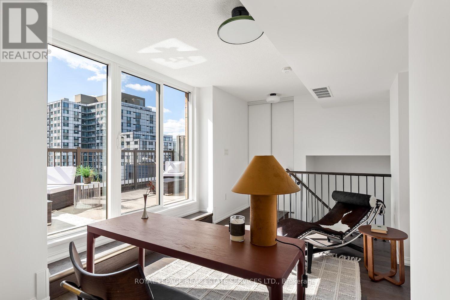 #227 7 FOUNDRY AVENUE - Image 27