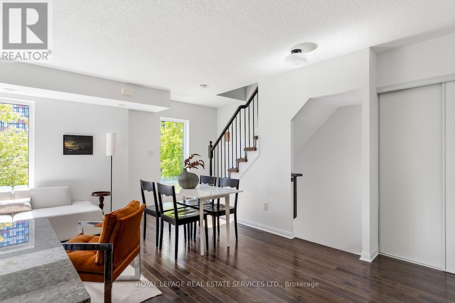 Photo of 227 - 7 FOUNDRY AVENUE