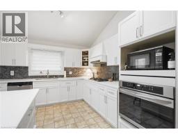 5pc Bathroom - 76 Madeira Crescent, Cambridge, ON N1R8A1 Photo 8