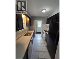 409 Castlegrove Place Unit# Room 6, London, ON N6G1L1 Photo 8