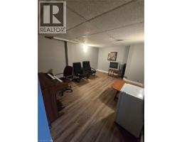 409 Castlegrove Place Unit# Room 4, London, ON N6G1L1 Photo 9