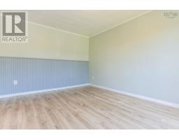 3pc Bathroom - 2 Minas Street, Kentville, NS B4N2N8 Photo 8