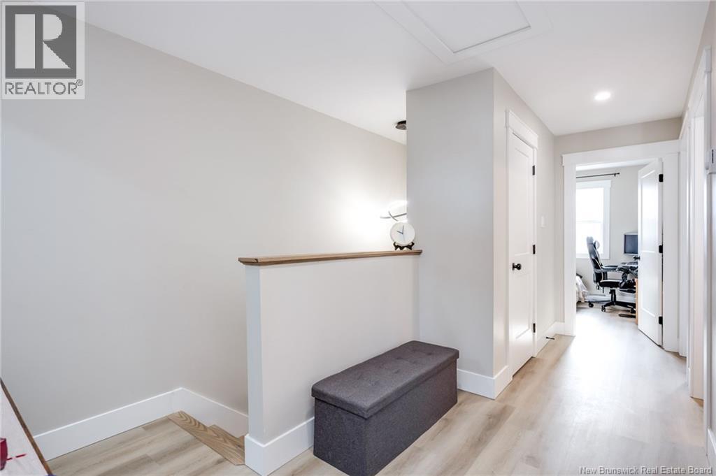 143 Arlington Crescent - 16