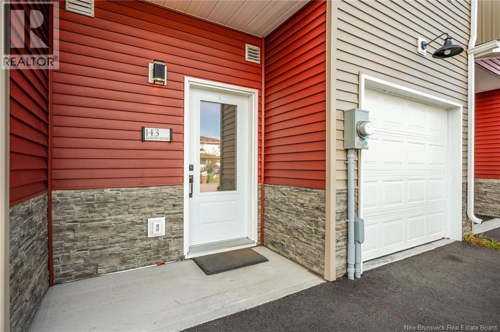 143 Arlington Crescent, Saint John, New Brunswick, E2K0G4, Saint John, New Brunswick — photo 2 of 5
