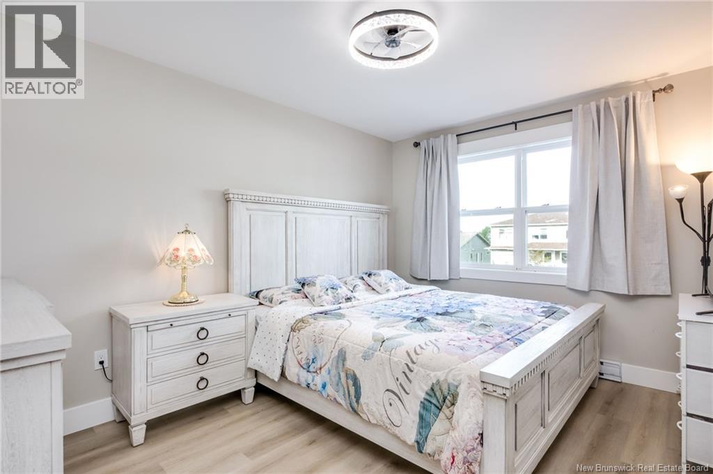 143 Arlington Crescent - 23