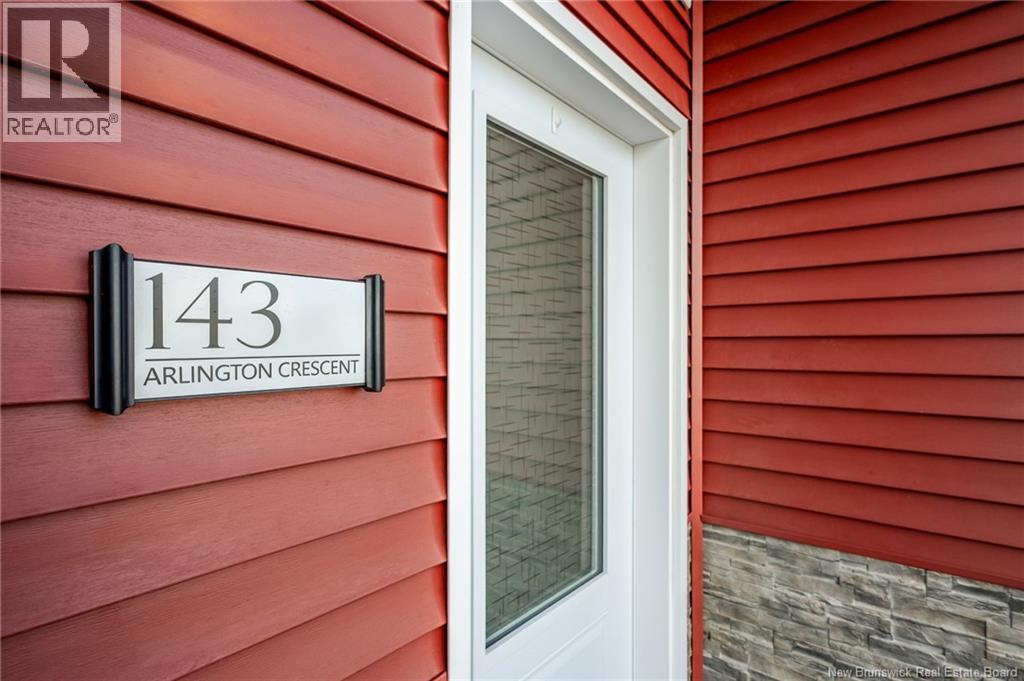 143 Arlington Crescent, Saint John, New Brunswick, E2K0G4, Saint John, New Brunswick — photo 3 of 5