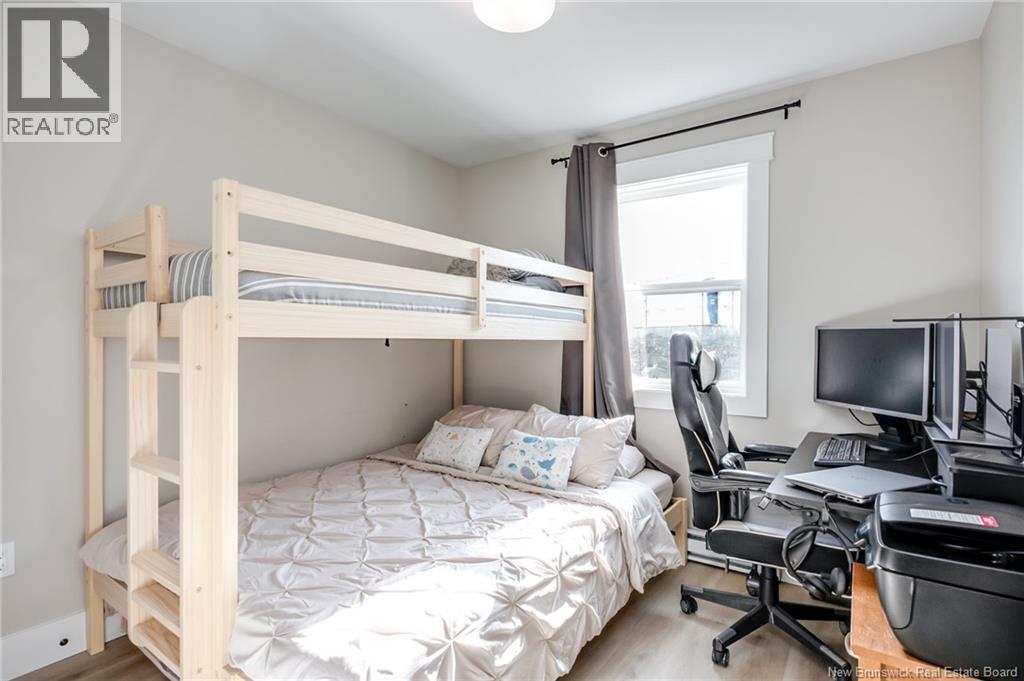 143 Arlington Crescent - 31