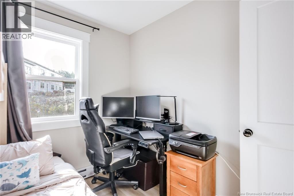 143 Arlington Crescent - 32