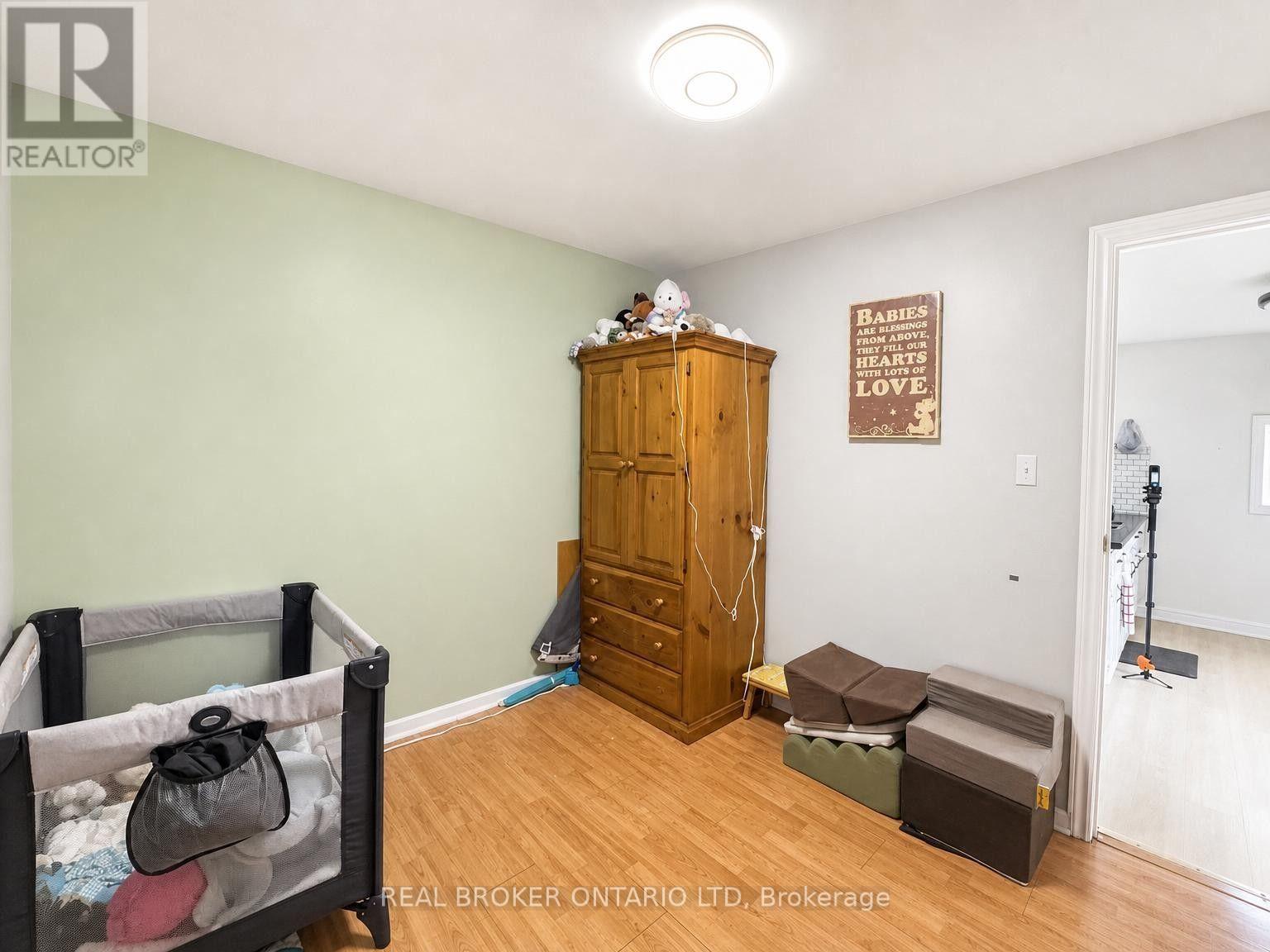 563 SOUTH STREET S - 17
