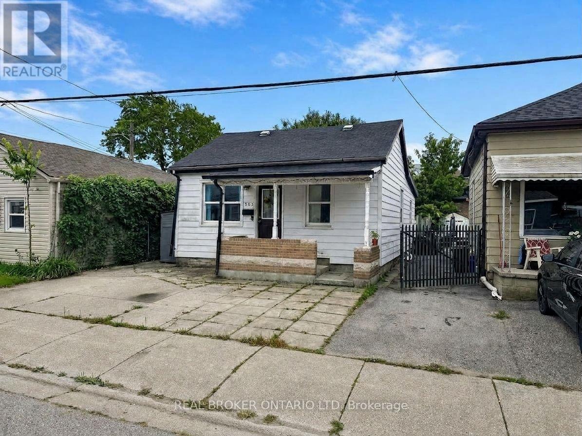 563 SOUTH STREET S - 2