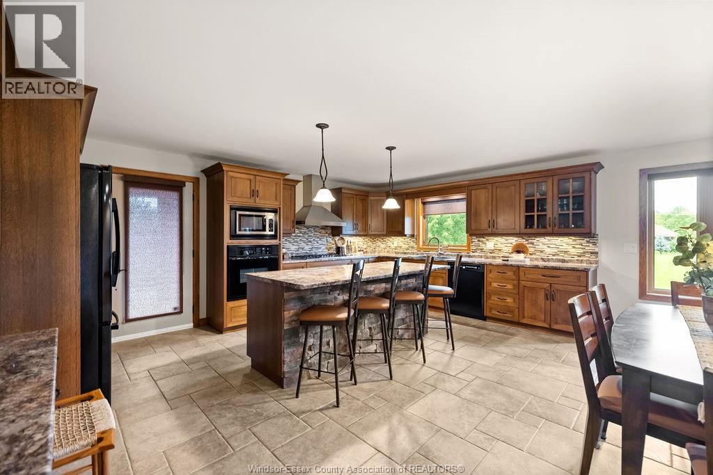 1352 Tecumseh Rd - 18