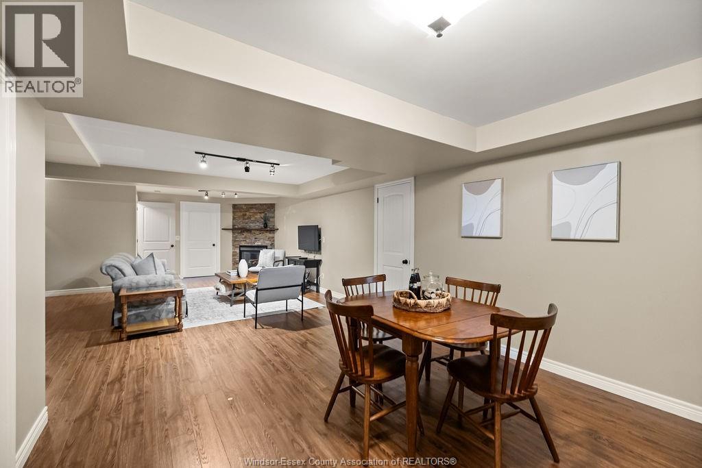 1352 Tecumseh Rd - 31