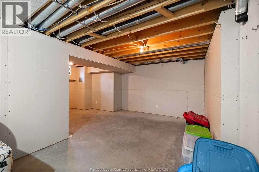 1352 Tecumseh Rd - 37