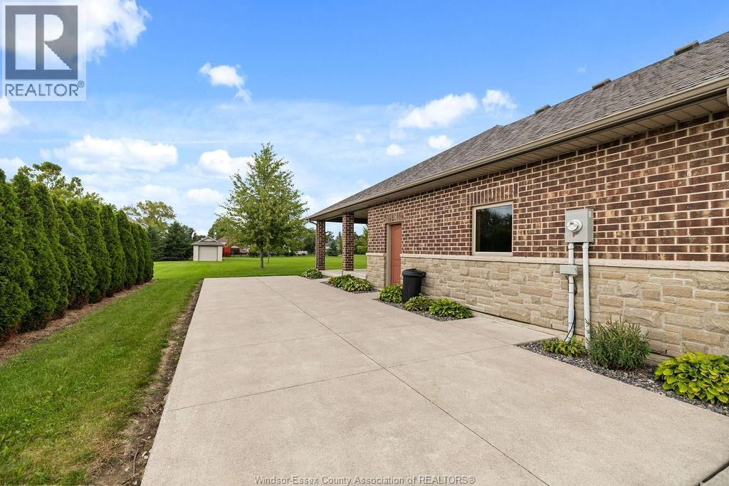 1352 Tecumseh Rd - 39