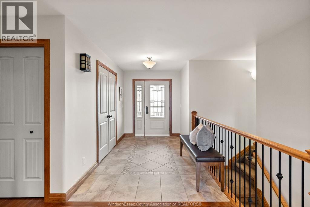 1352 Tecumseh Rd - 8