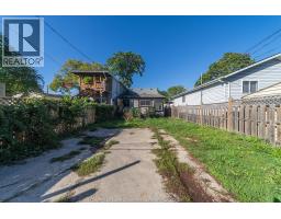 1354 Mckay Avenue, Windsor, ON N9B2B2 Photo 44
