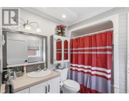 3 Brookside Road thumbnail 14