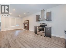 4pc Bathroom - 74 Cathcart Street, Hamilton, ON L8R1M5 Photo 9