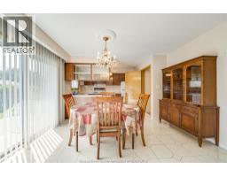 Foyer - 2506 Longfellow Avenue, Windsor, ON N9E2K9 Photo 12