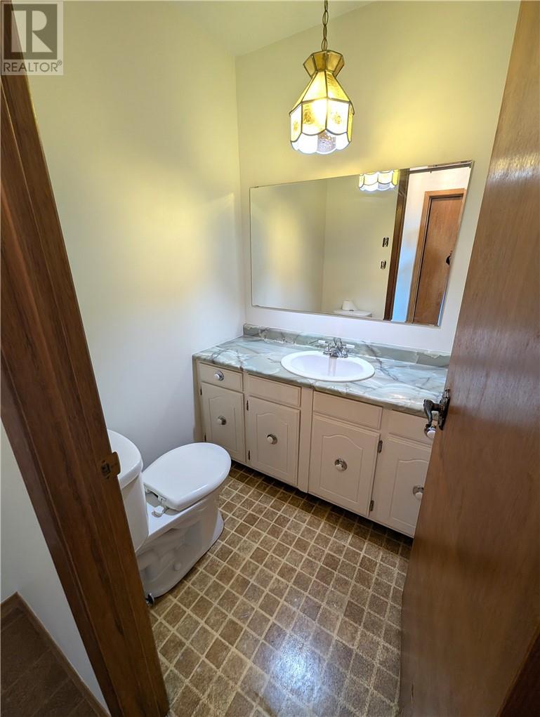 587 Jupiter Court - 14