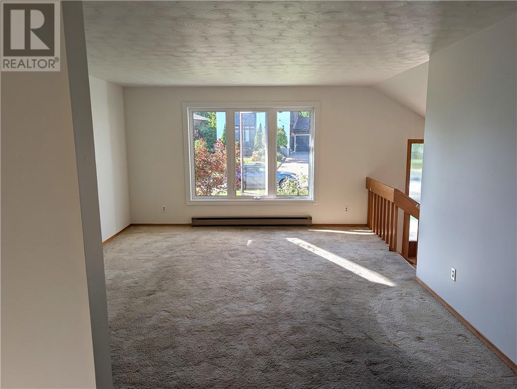 587 Jupiter Court - Image 25