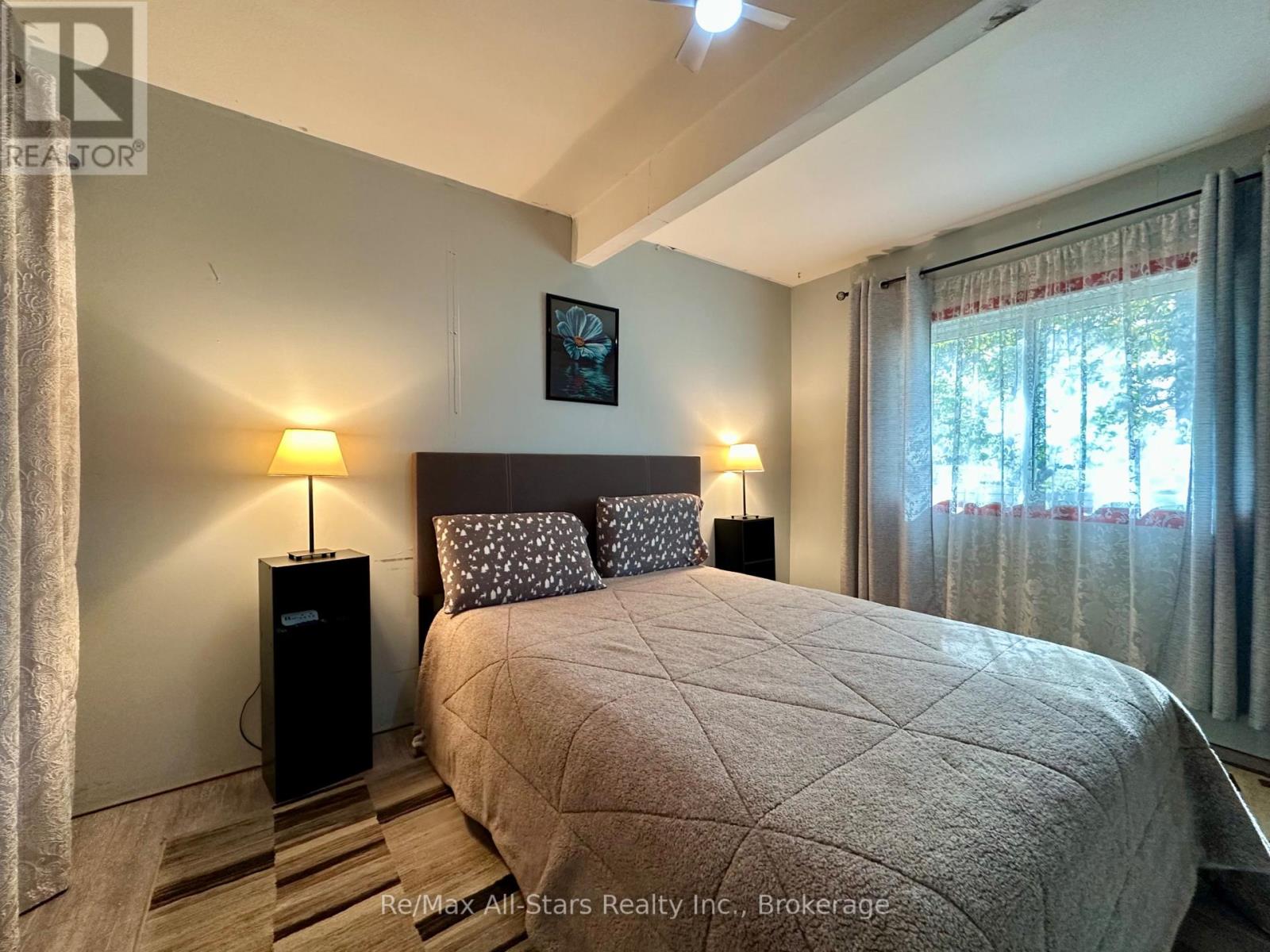 16 Peninsula Court, Trent Lakes, Ontario, K0M1A0, Trent Lakes, Ontario — photo 4 of 5