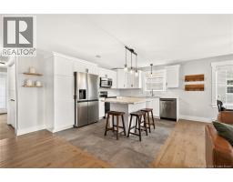 Living room - 32 Rochefort Street, Dieppe, NB E1A6S4 Photo 9