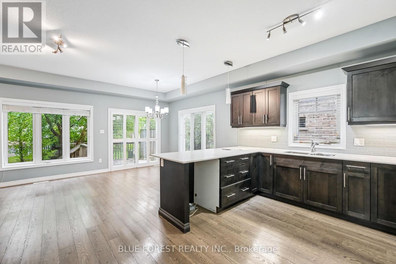 #135 1924 CEDARHOLLOW BOULEVARD - 5