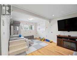 161 Lanark Drive thumbnail 23