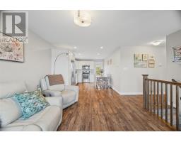 6 Timber Place thumbnail 6