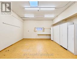 4883 Simcoe Street, Niagara Falls, ON L2E1V8 Photo 35
