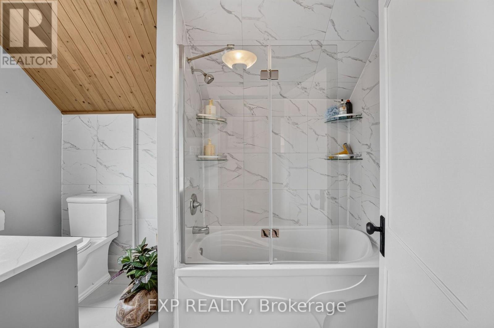 888 STEELE STREET - Image 29