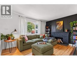 244 Leslie Street, photo 5