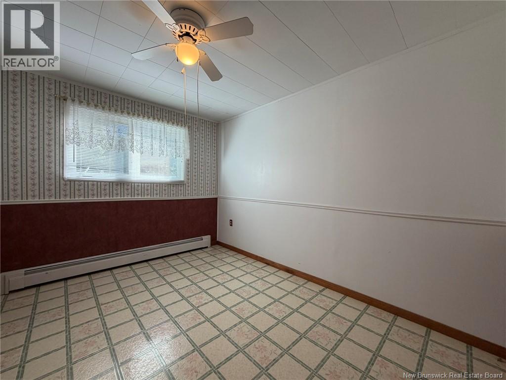 54 Northwest Road - Image 13