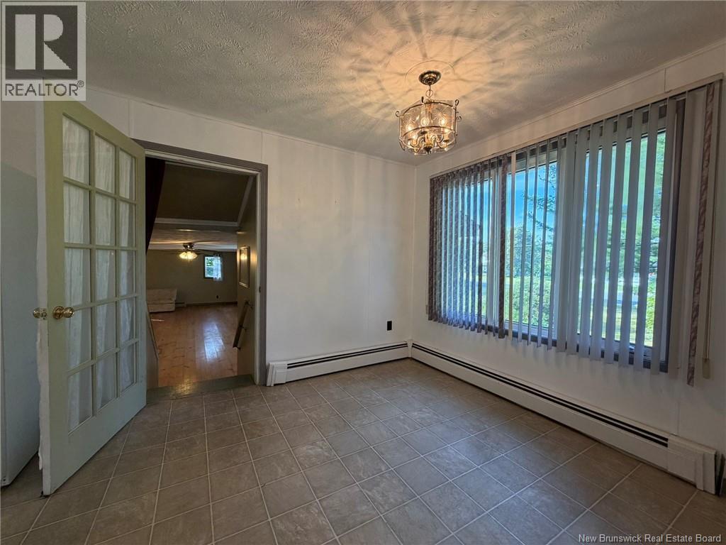 54 Northwest Road - Image 18