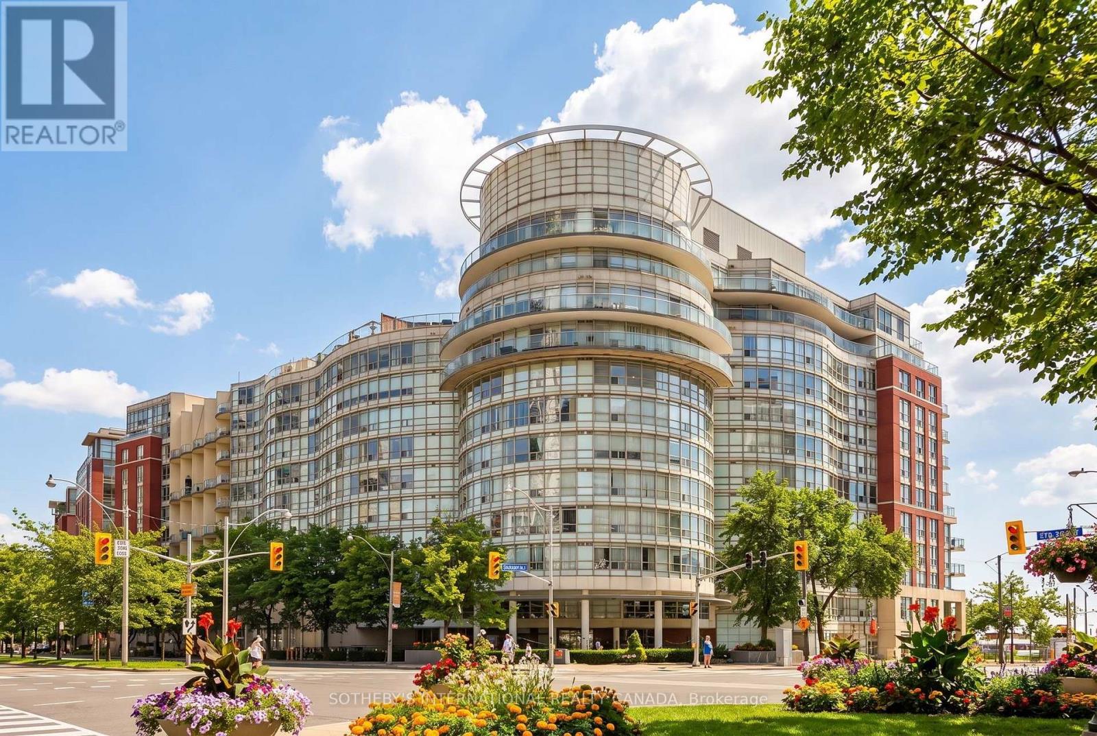 906 - 550 QUEENS QUAY W