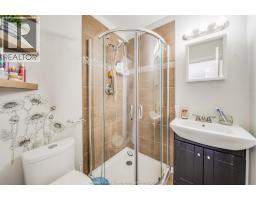 2405 Roxborough Boulevard, Windsor, ON N9E2Z7 Photo 24