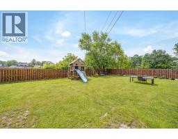 2405 Roxborough Boulevard, Windsor, ON N9E2Z7 Photo 43
