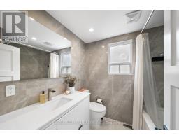 69 Squires Avenue, Toronto, ON M4B2R7 Photo 15