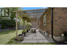 69 Squires Avenue, Toronto, ON M4B2R7 Photo 28