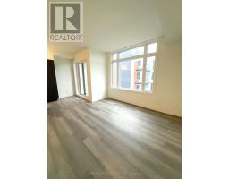 1418 - 15 David Eyer Road, Richmond Hill, ON L4S1M4 Photo 7