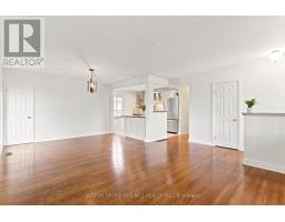 Kitchen - 993 Islington Avenue, Toronto, ON M8Z4R1 Photo 9