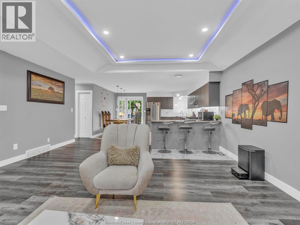 242 GEORGE CRESCENT - 11