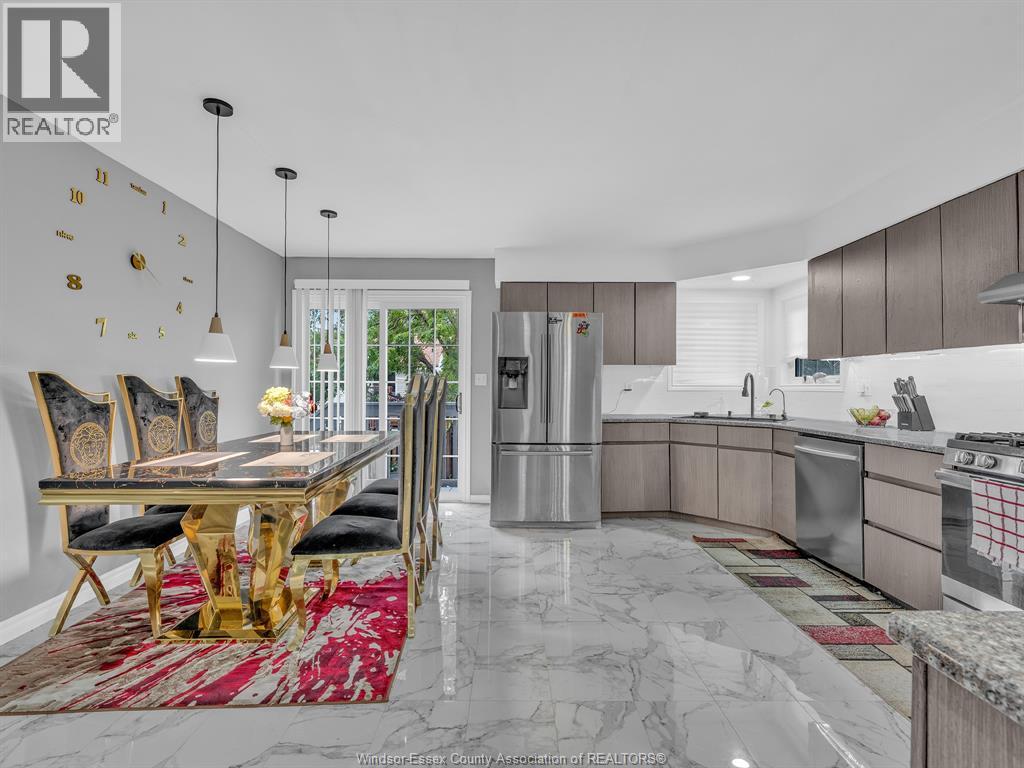 242 GEORGE CRESCENT - 14