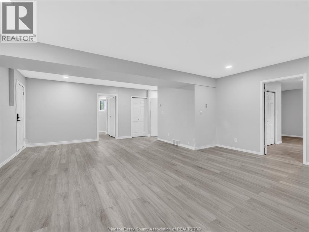 242 GEORGE CRESCENT - 26