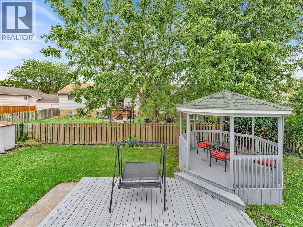 242 GEORGE CRESCENT - Image 38