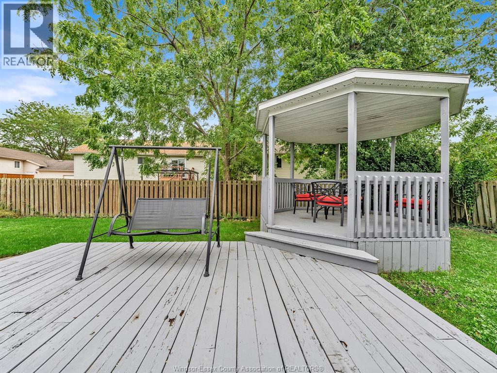 242 GEORGE CRESCENT - Image 39