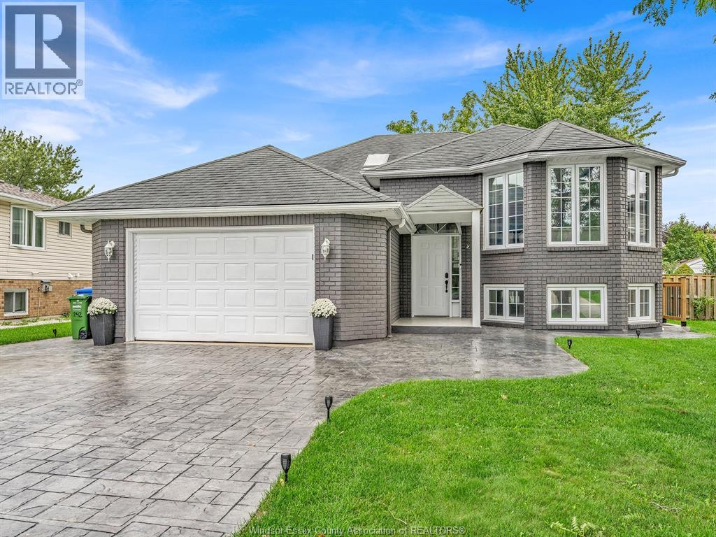 242 GEORGE Crescent, Lakeshore, Ontario, N0R1A0, Lakeshore, Ontario — photo 4 of 5