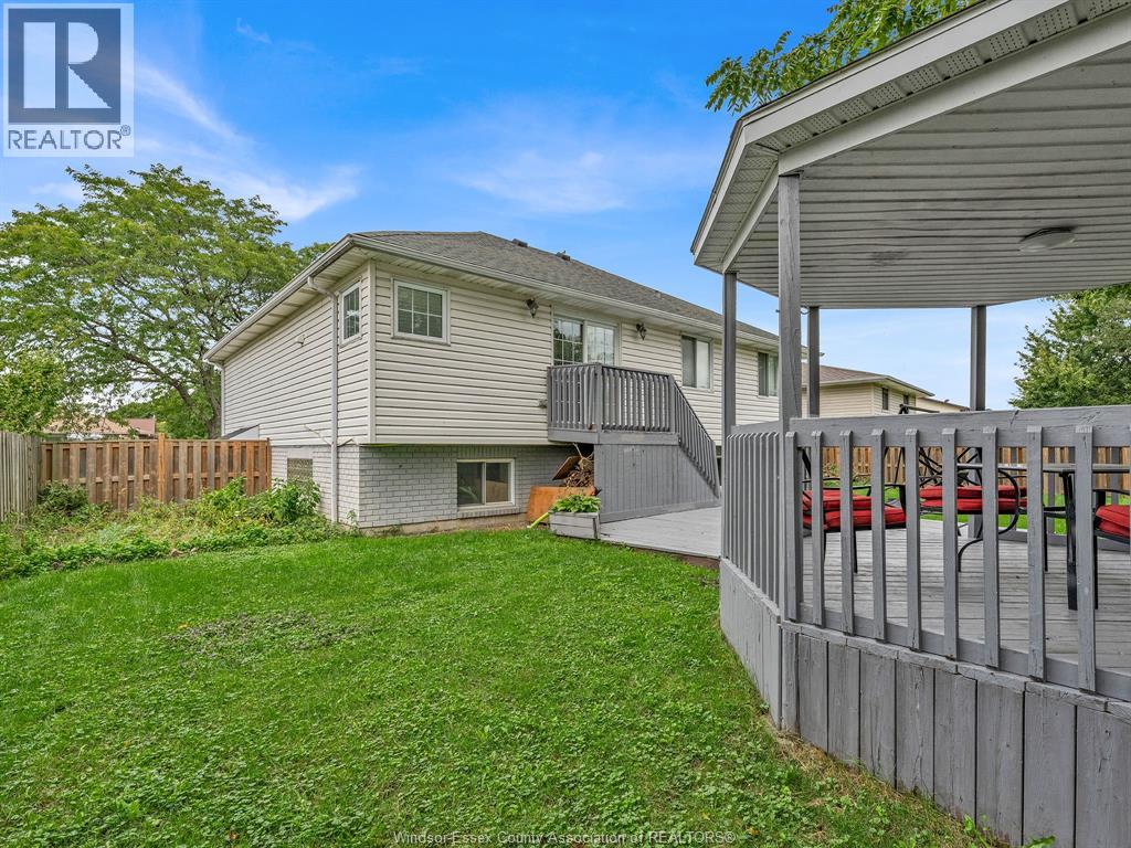 242 GEORGE CRESCENT - 43